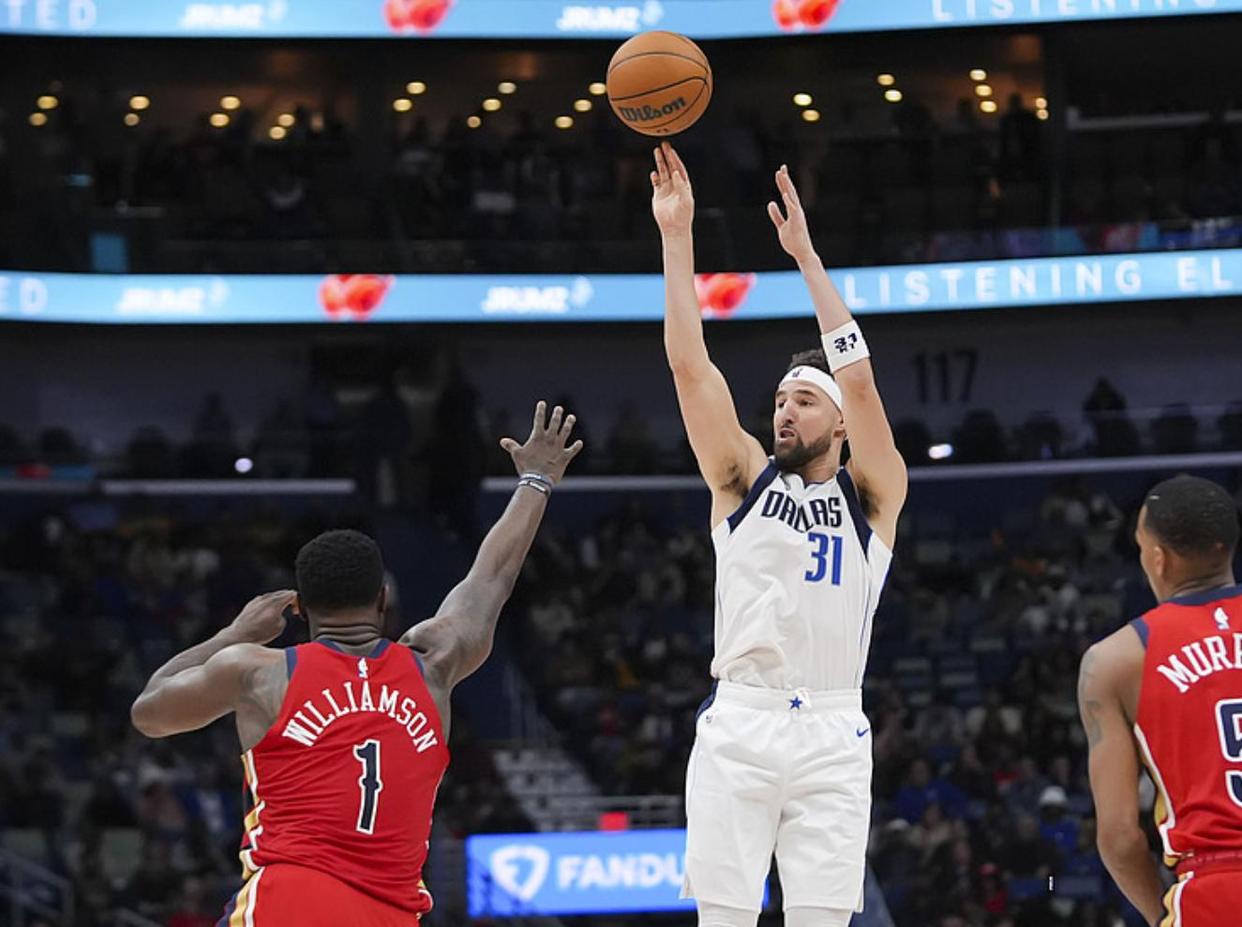 老鹰险胜鹈鹕，波尔津吉斯关键表现点燃全场！