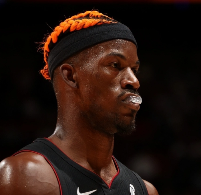 巴特勒狂砍爵士分，引发争议迎来新赛季高光！