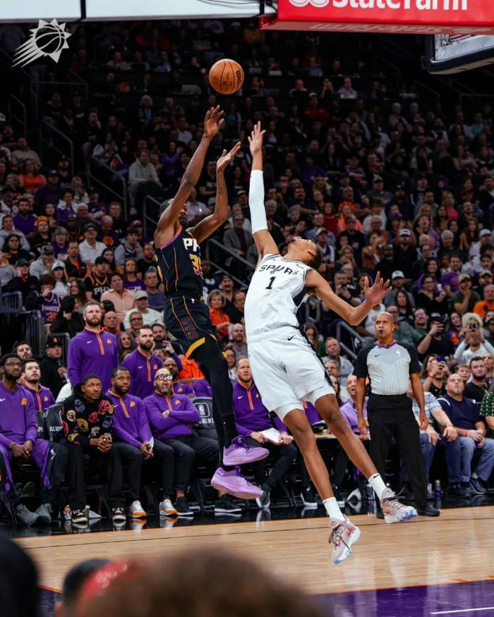 杜兰特连续七场比赛得分超过大胜，IG挑战极限！