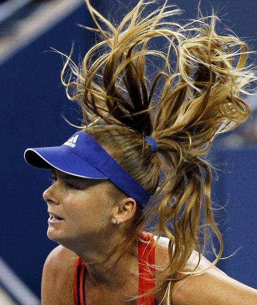 阿扎伦卡在公牛比赛中重返赛场，表现优异引发热议！